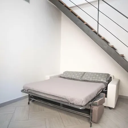 101 Apartment *